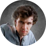 Илья Новиков